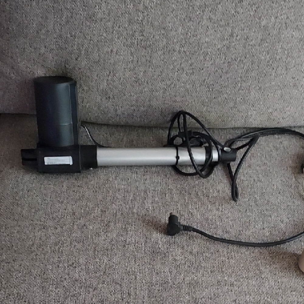 Sleek Black and Silver Electronics Mount